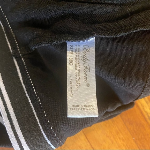 Pro Sport by Body Form low impact wireless sports Bra size 38C - Picture 4 of 4